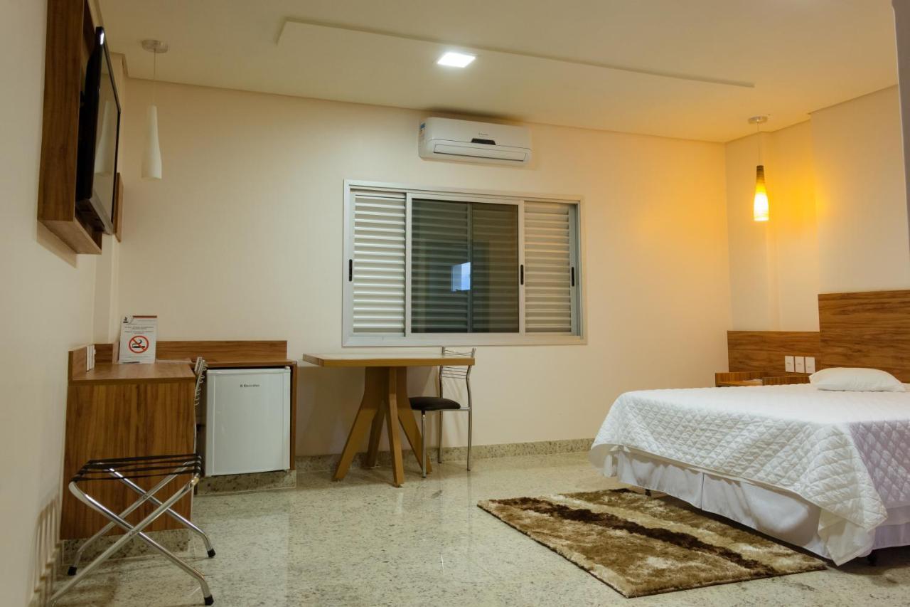 Lindoya Hotel Catalão Zewnętrze zdjęcie
