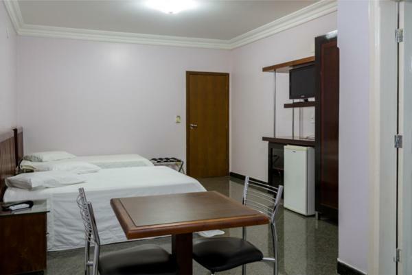 Lindoya Hotel Catalão Zewnętrze zdjęcie