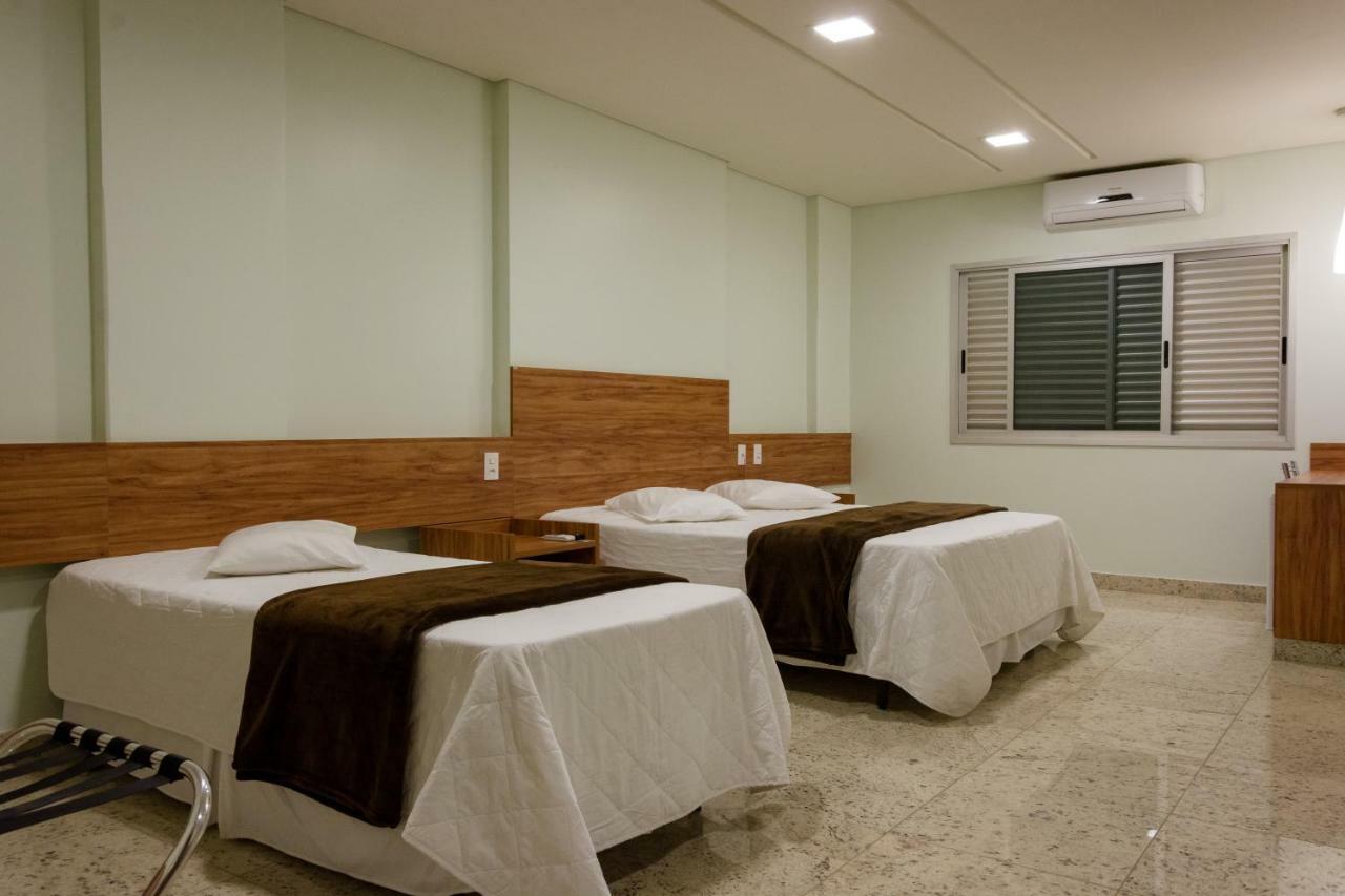 Lindoya Hotel Catalão Zewnętrze zdjęcie
